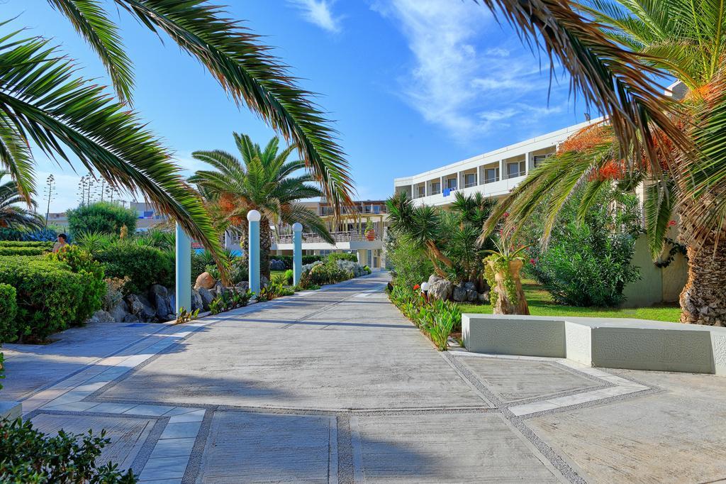 Santa Marina Beach Gazi 外观 照片