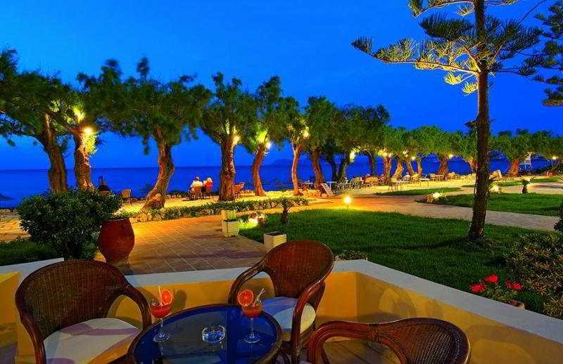 Santa Marina Beach Gazi 外观 照片